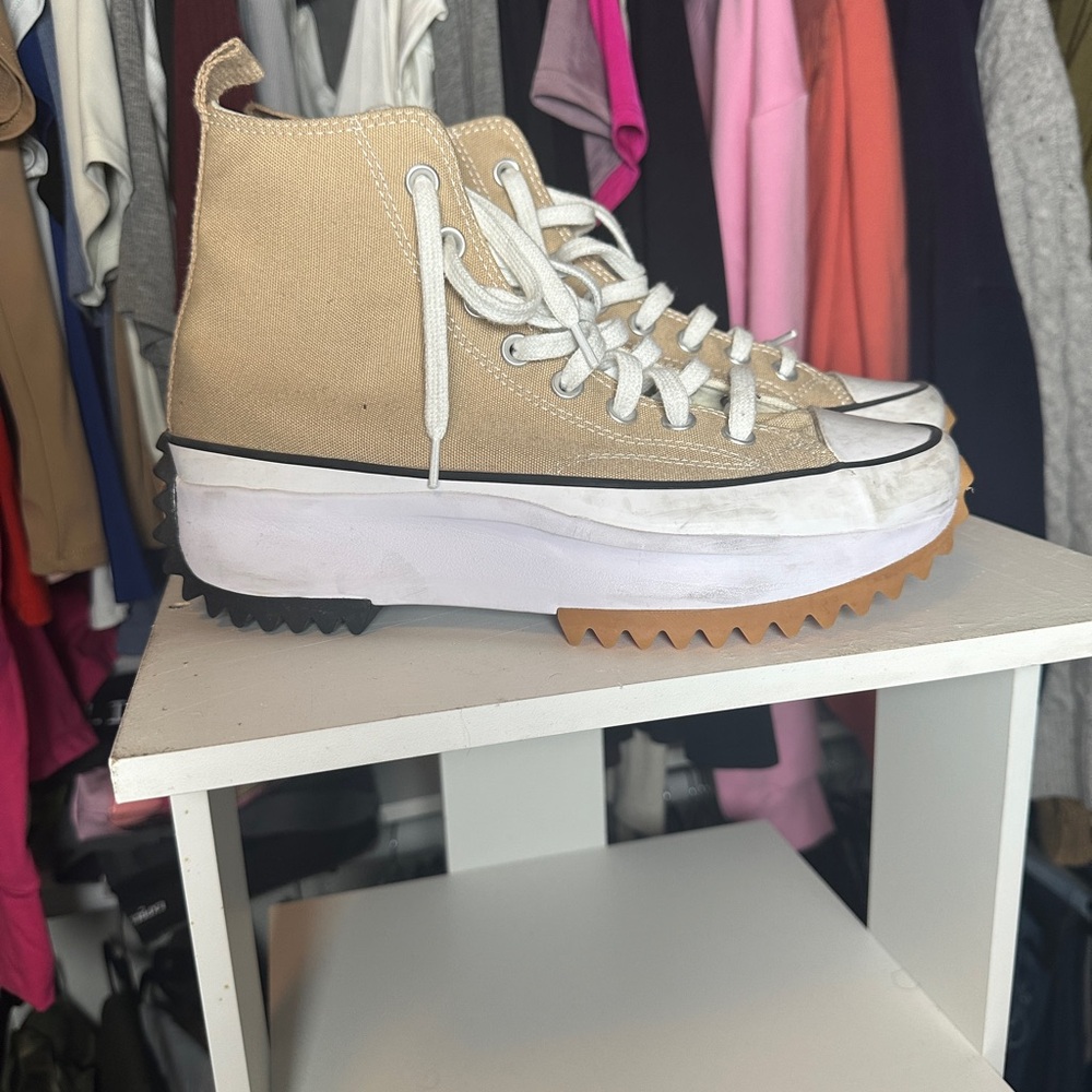 Converse Women's Platform Sneakers - Tan and White